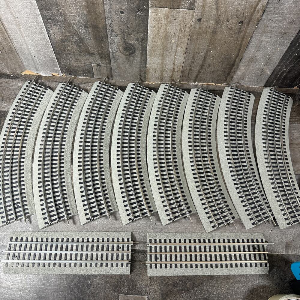 Lionel O-36 FasTrack 8 Curve tracks 2 Straight lot